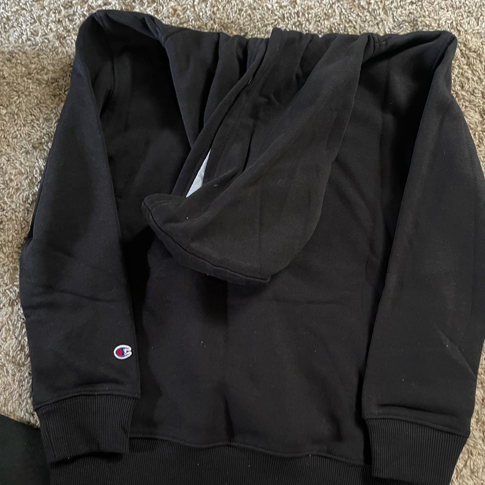 BNWT kids Champion Sweatshirt - Picture 4 of 5